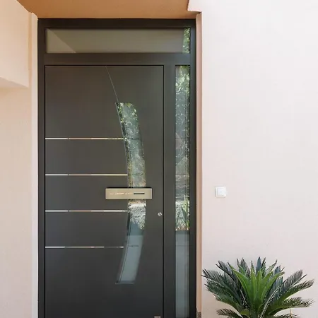 Apartment Piano - Kastela